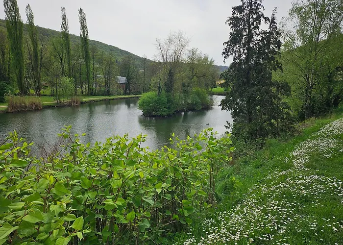 La Kaz A Cisco - Maison Independante Avec Garage A Velo-moto Feriehus Nouzonville